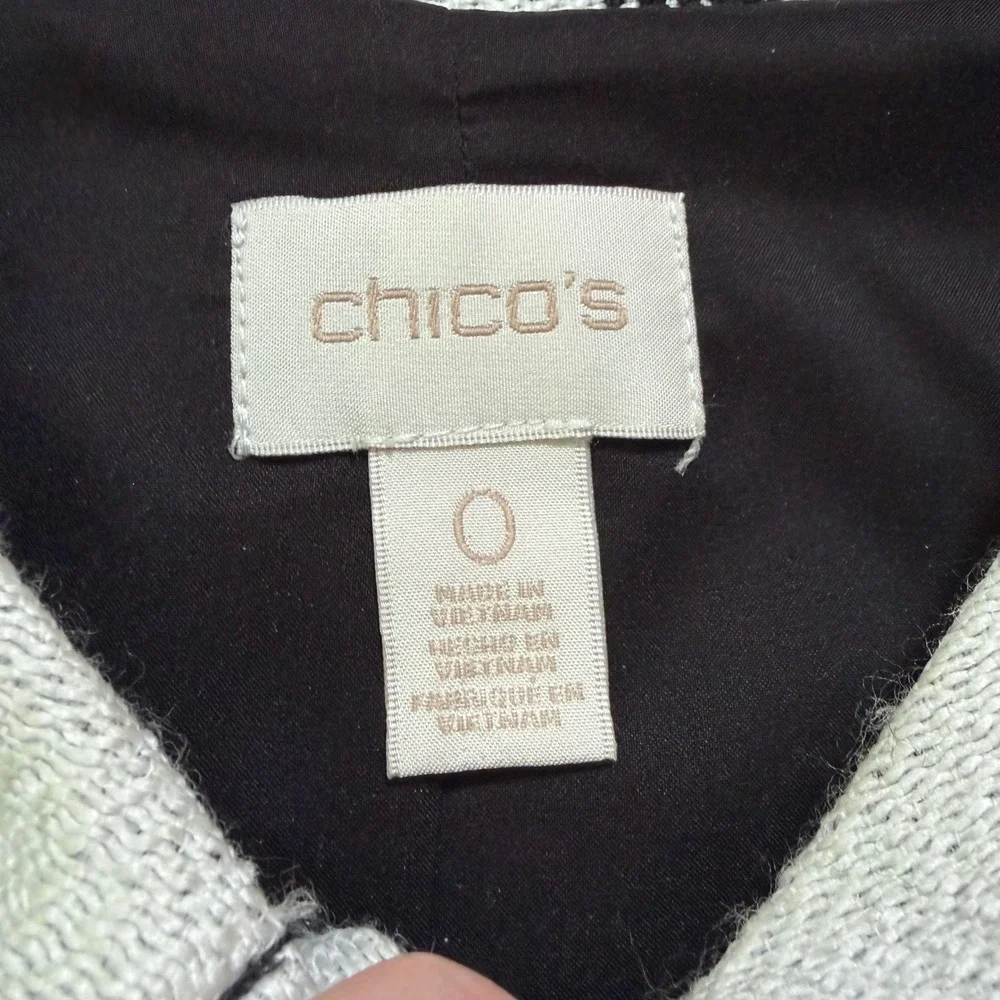 Chicos Black‎ White Chevron Ikat Topper Jacket Size 0 S Zip Front Pockets Lined